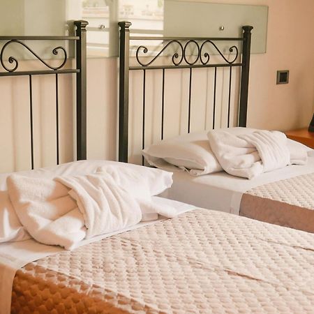 Romarex Luxury Apartment Esterno foto