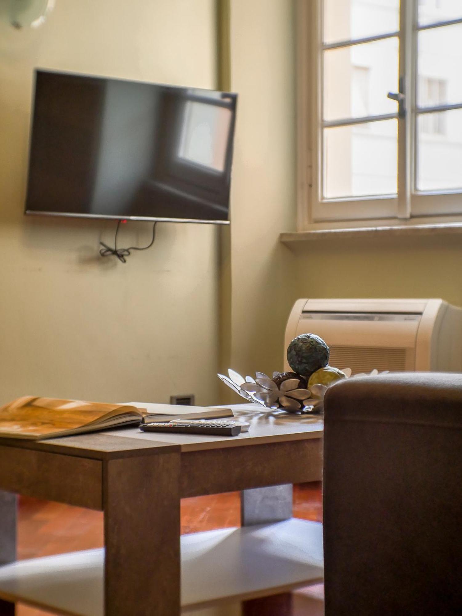 Romarex Luxury Apartment Esterno foto